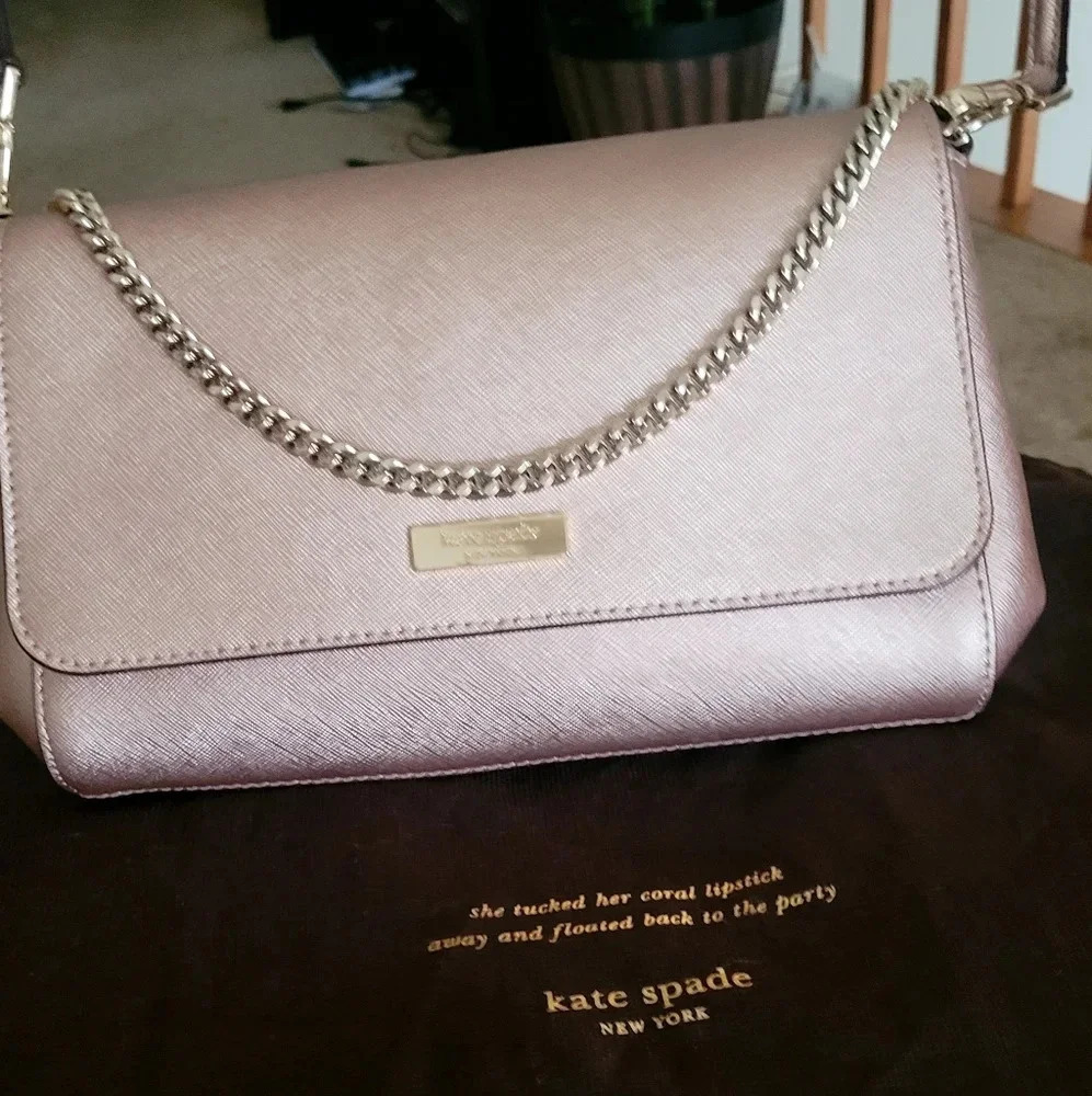 Kate Spade, small purse, Gold. - Picture 3 of 8